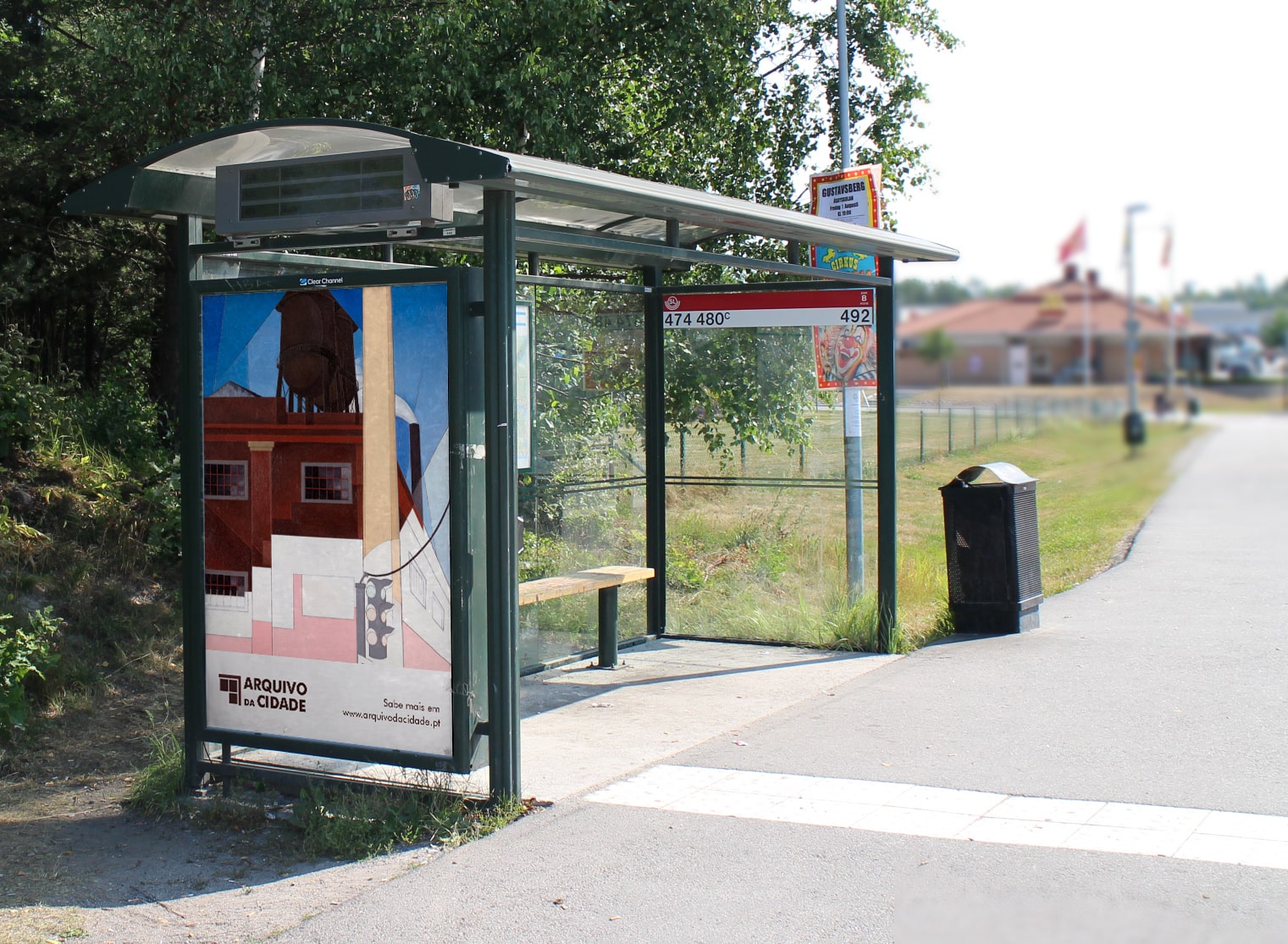 Billboard promoting Arquivo da Cidade, featuring th Charles Demuth painting.